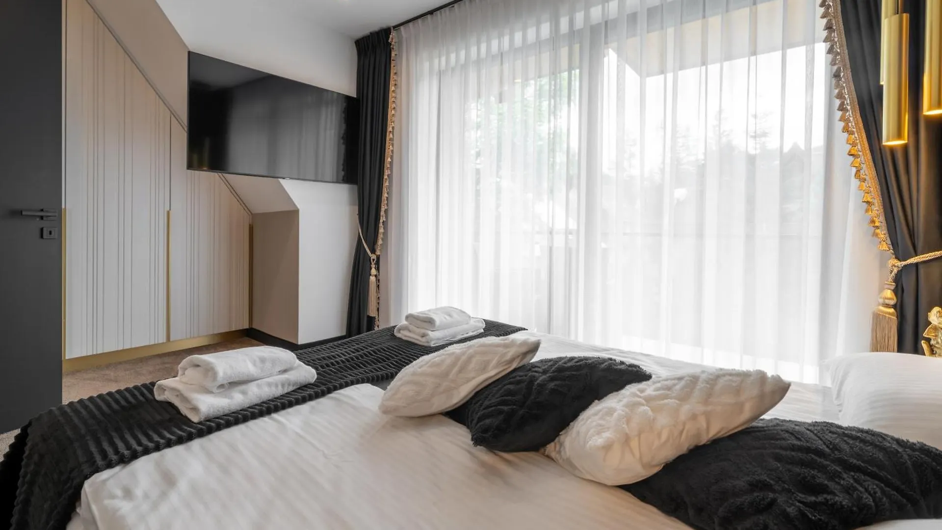 Apartament Tatraholiday - Apartament Makuszynskiego Lux & Spa Zakopane 0*,